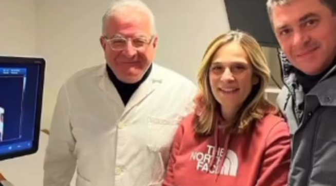 Diventa mamma a 50 anni dopo 2 aborti e 8 fecondazioni assistite