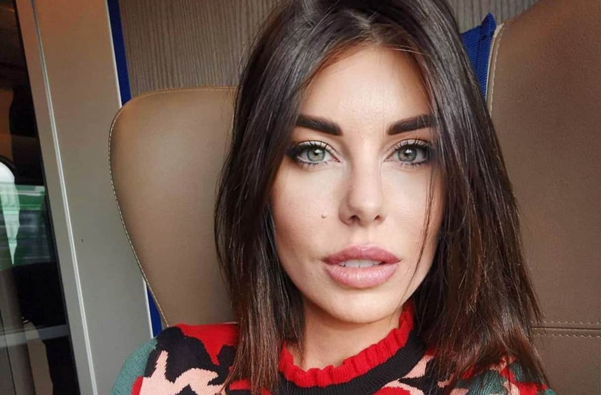 Bianca Atzei, polmonite per la cantante: ricoverata in ospedale