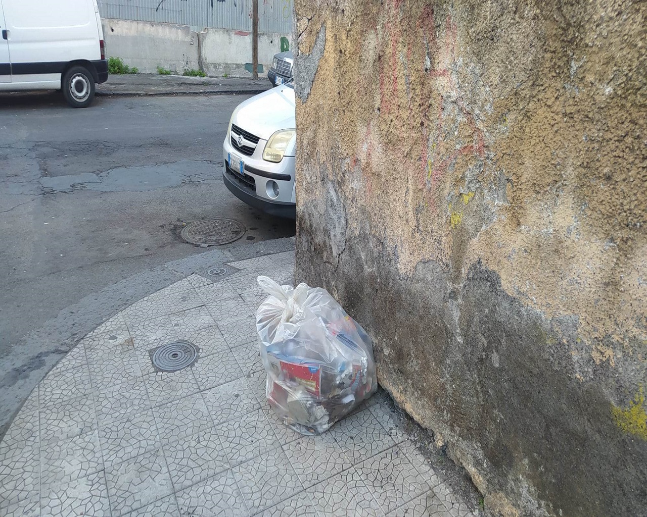 Catania, la situazione rifiuti nel Terzo Municipio, i residenti: “Le discariche abusive? Quasi sparite” Catania, la situazione rifiuti nel Terzo Municipio, i residenti: “Le discariche abusive? Quasi sparite”