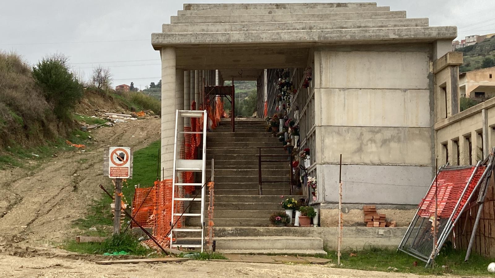 Salme in attesa di sepoltura ad Agrigento, il Codacons: “Intervenga la Procura” – VIDEO