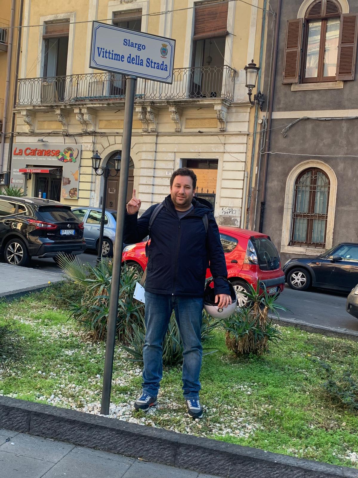 Morì scivolnado sulla cera per Sant’Agata: uno slargo per le vittime della strada