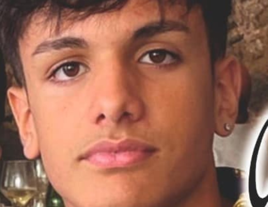 Acireale in lutto per la morte di Daniele, oggi i funerali. Il Comune: “Tragedia immensa”