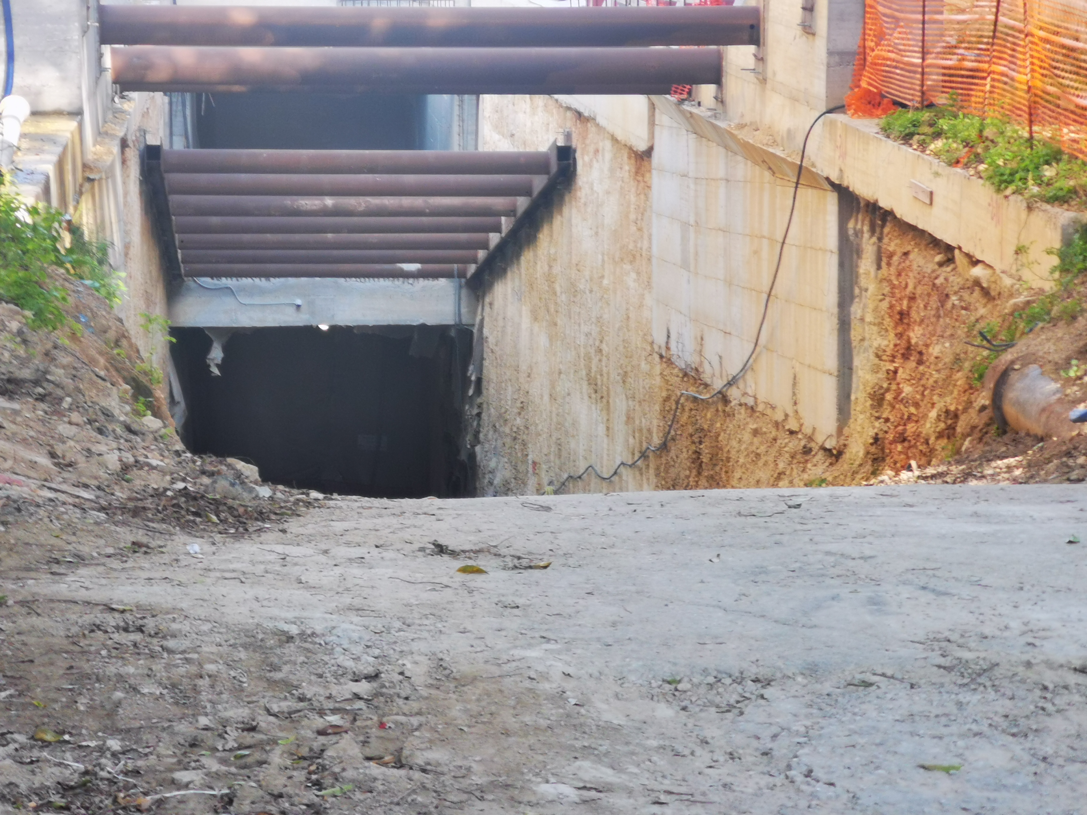 Palermo, le foto dello scavo a Piazza Politeama per l’anello ferroviario Palermo, le foto dello scavo a Piazza Politeama per l’anello ferroviario