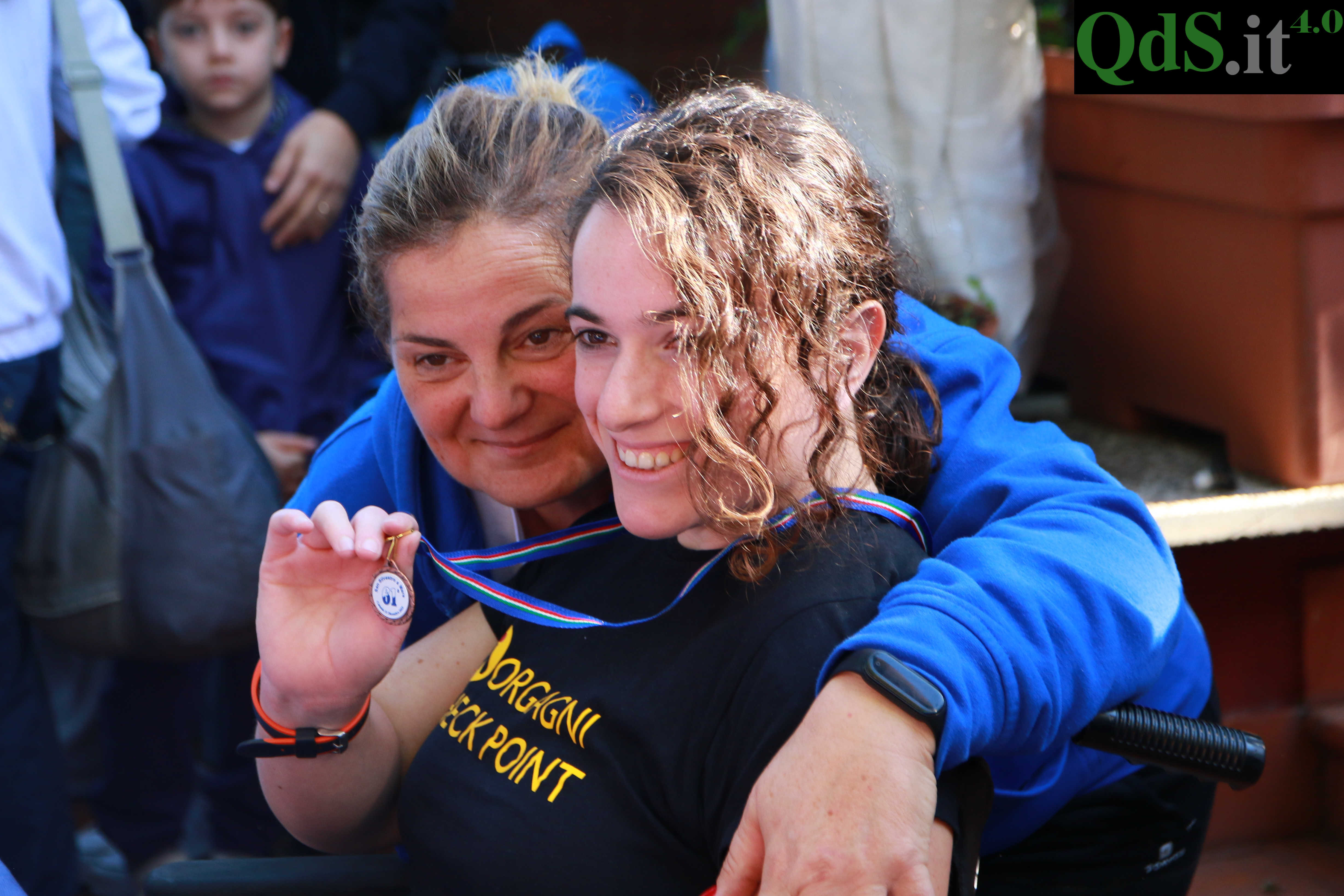 Catania, le foto della “San Silvestro a Mare”: tuffo anche per l’astronauta Parmitano Catania, le foto della “San Silvestro a Mare”: tuffo anche per l’astronauta Parmitano