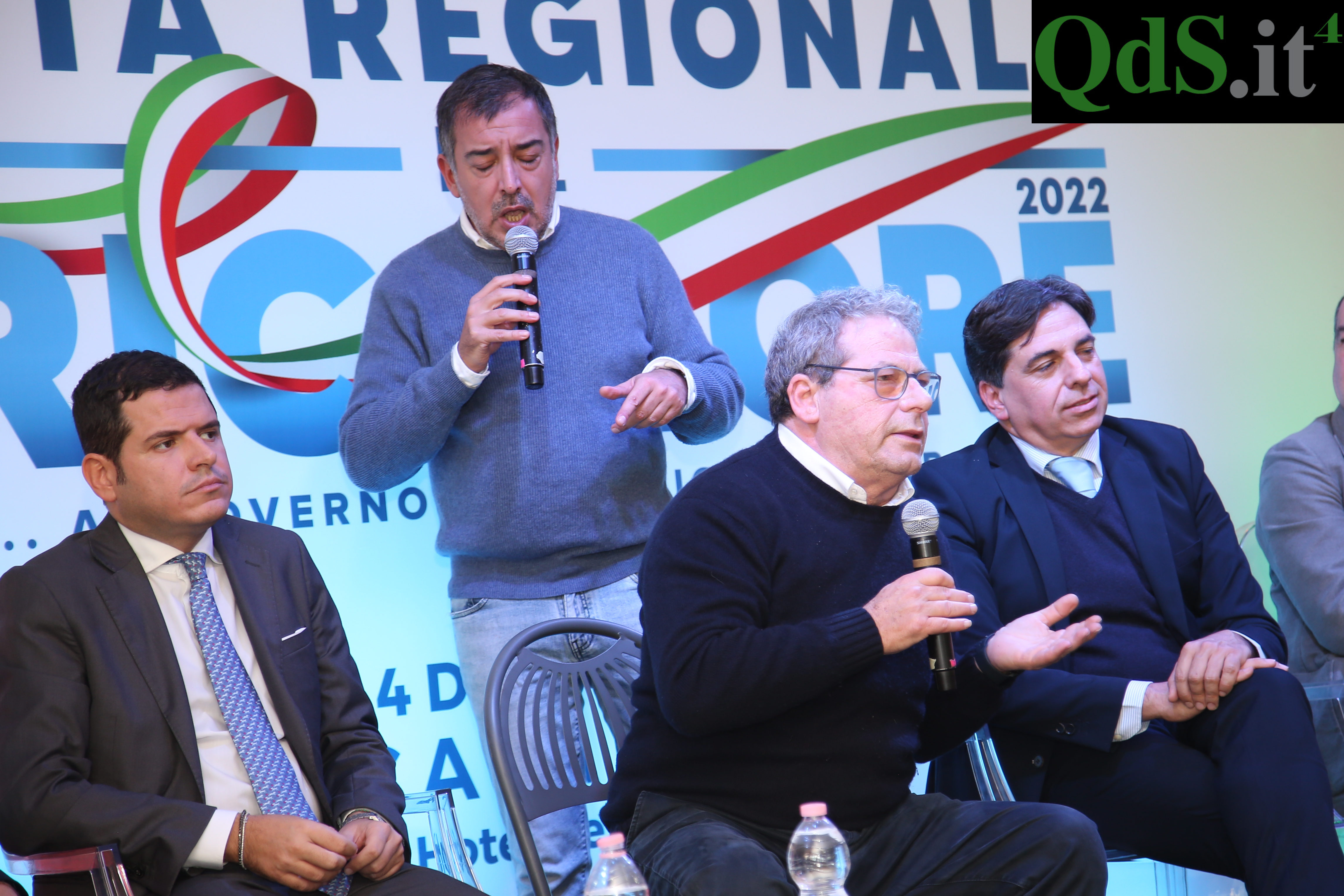 Scontro tra Miccichè e Falcone alla Festa Tricolore: “Imbroglione”, “No, sono 5 anni che rompi” – VIDEO