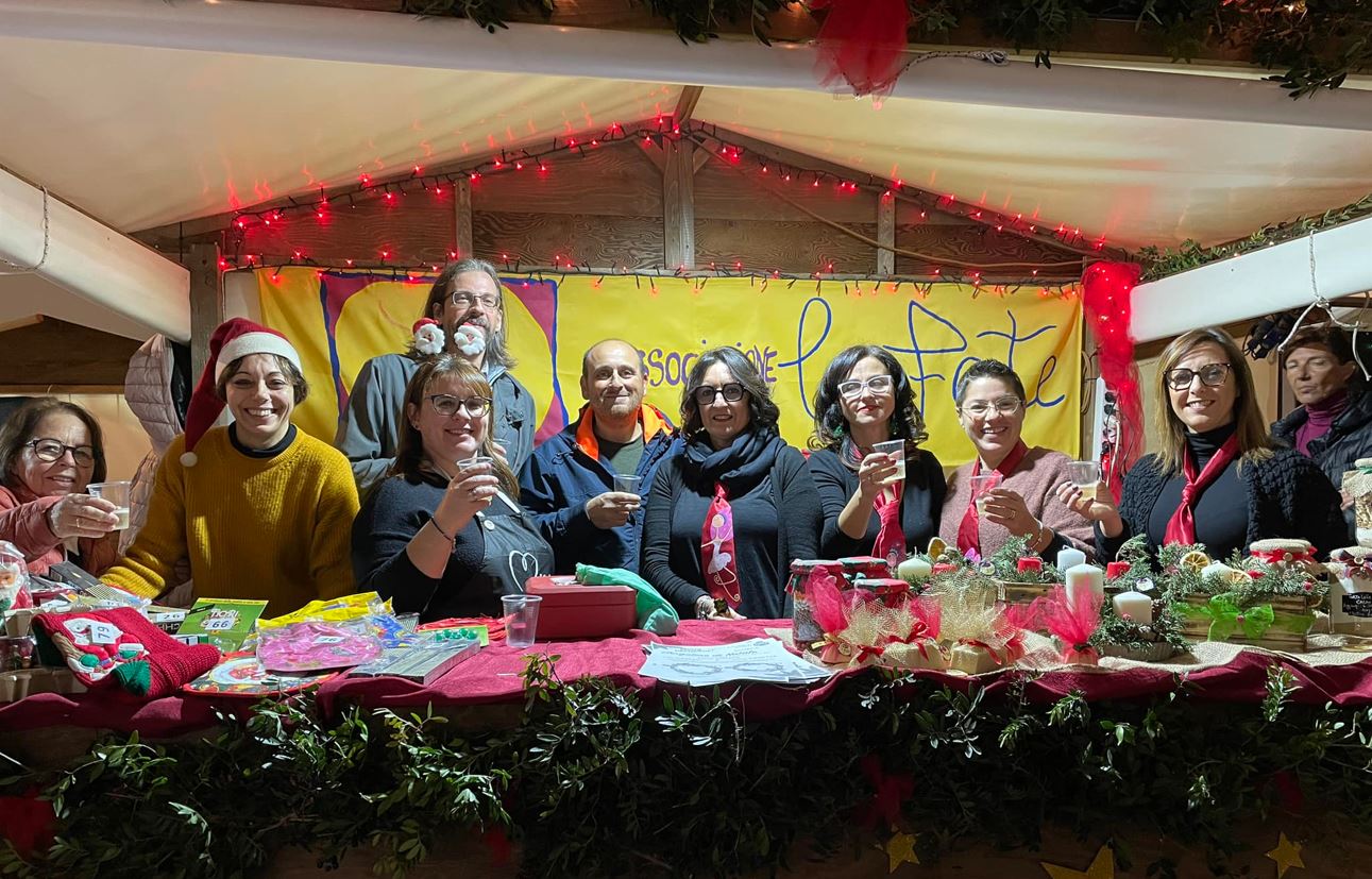 Babbo Natale in Vespa, bancarelle e un contest speciale: apre il Mercatino di Pantelleria