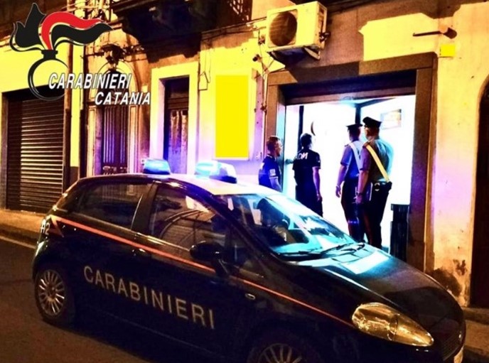 Sala giochi abusiva nel Catanese scoperta durante controlli in un bar: scattano sanzioni