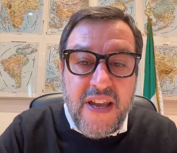 Case verdi, Salvini contro la direttiva UE: “Non possiamo permettere stravolgimento”