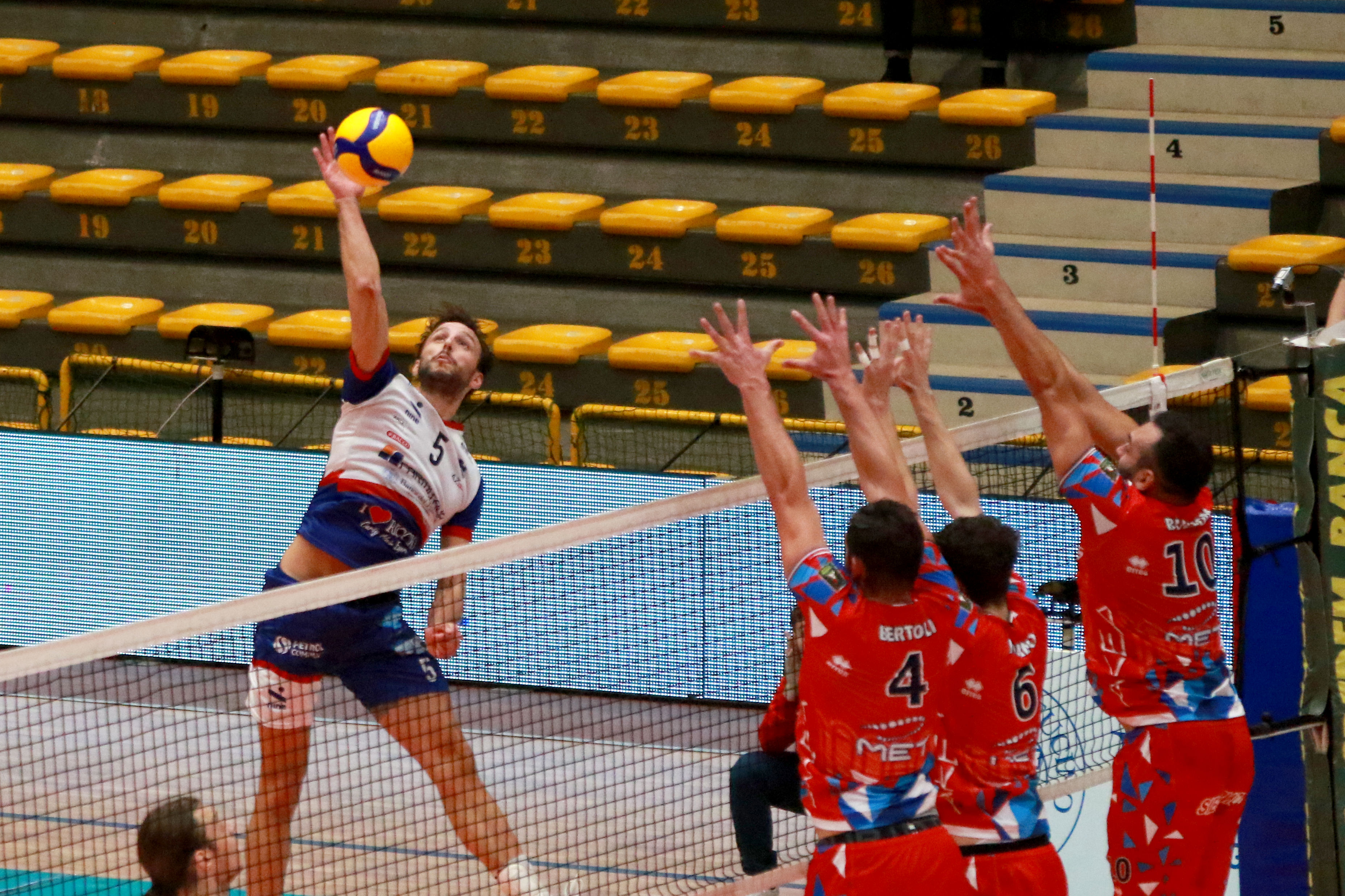 Saturnia, la rimonta non basta. Contro Ortona al Palacatania finisce 2-3