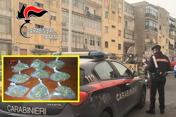 Pusher “atletico”, spola tra le palazzine e droga nello scarico del water: un arresto a Catania