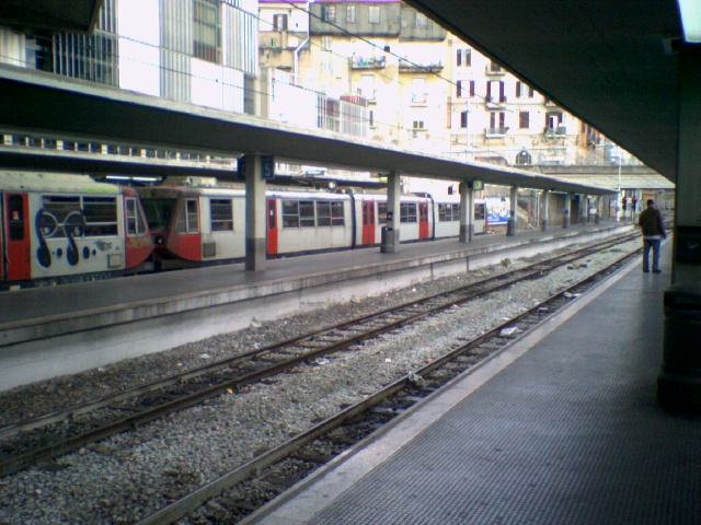 19enne bullizzato e pestato di botte in stazione: nessuno lo ha difeso