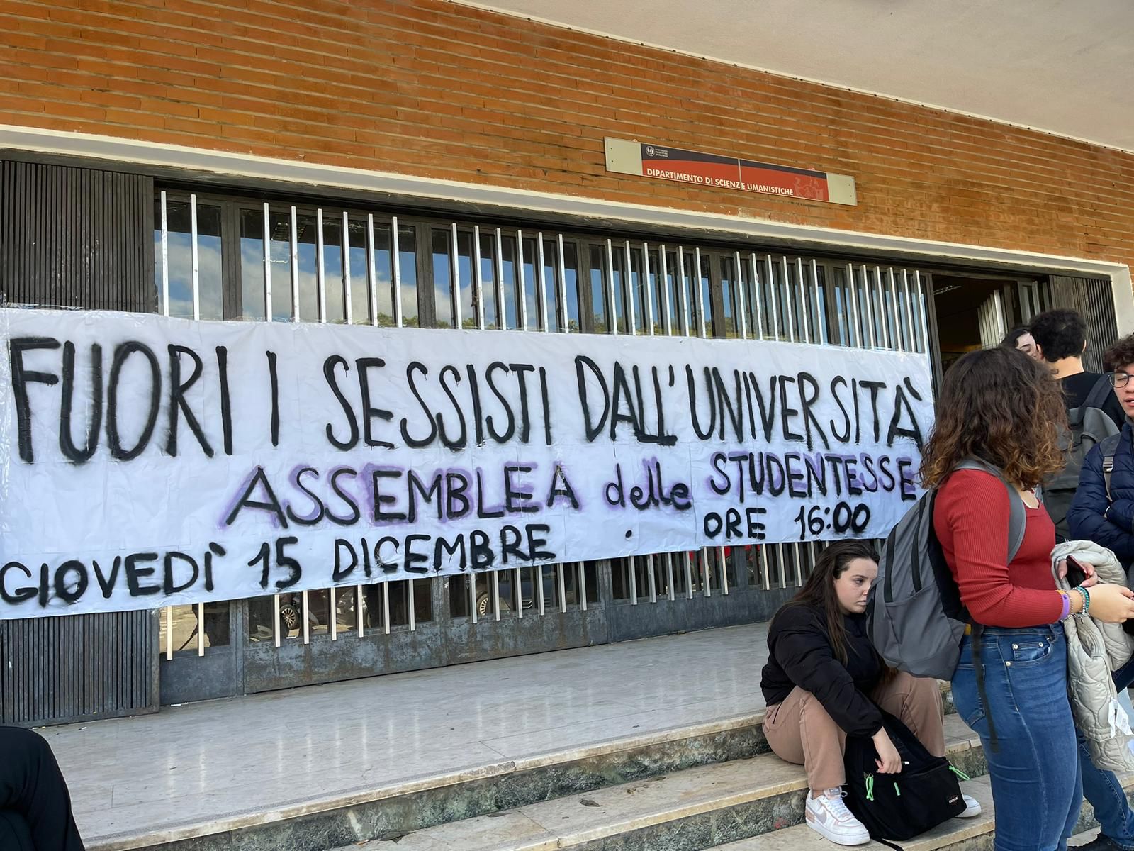 Sessismo all’Università di Palermo: “pagella hot” con i nomi delle studentesse