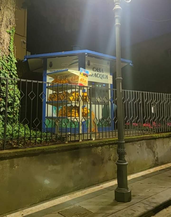 Aci Bonaccorsi, operazione fiducia: agrumi in vendita senza operatore