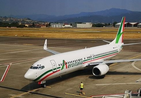 Aeroitalia fuori dall’aeroporto di Forlì, il caso dei voli low cost: “Ma a Palermo nessun problema”