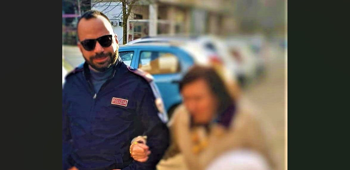 Anziana in lacrime non trova più la strada di casa: soccorsa dalla polizia