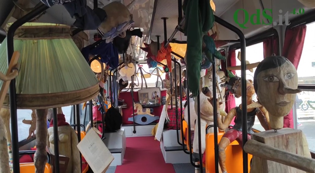 AMTS Catania, bus storico con “a bordo” i pupi di Cartura per le festività natalizie