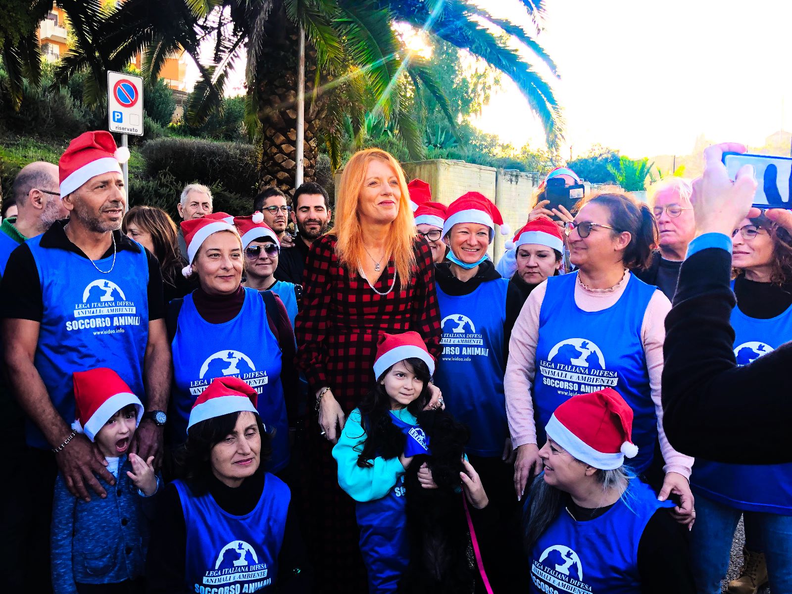 L’onorevole Brambilla a Caltanissetta per donare 11 tonnellate di cibo a cani e gatti della Sicilia