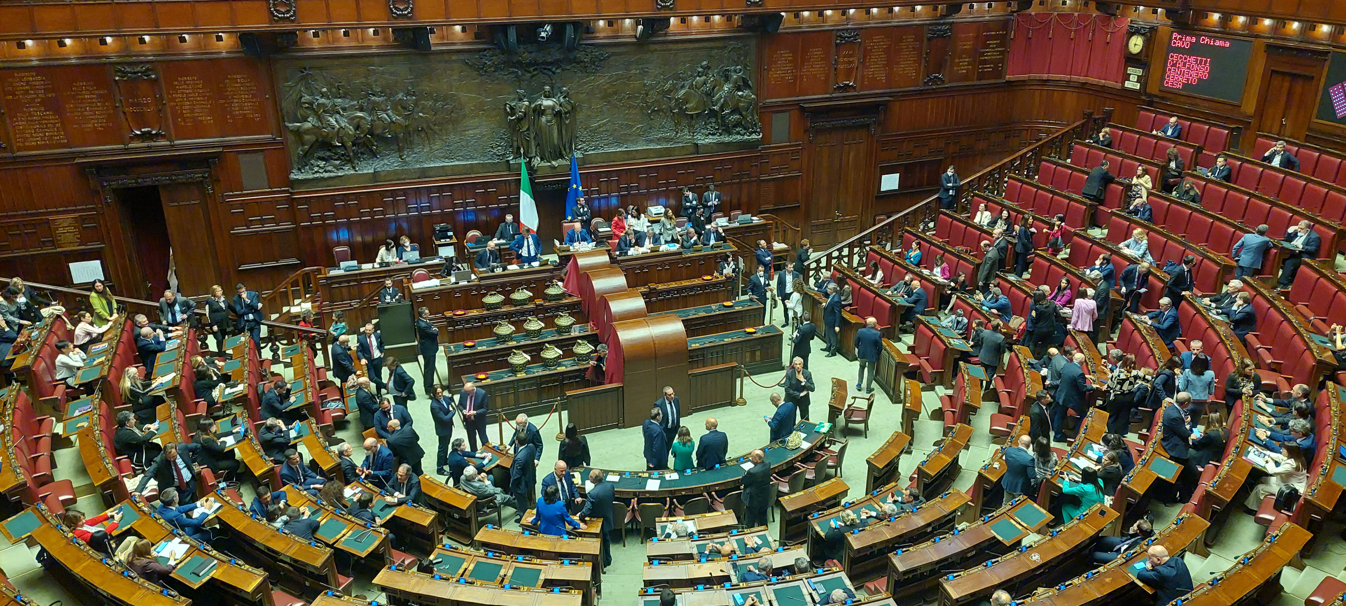 Milleproroghe, la Camera conferma la fiducia: oggi il voto finale alle misure