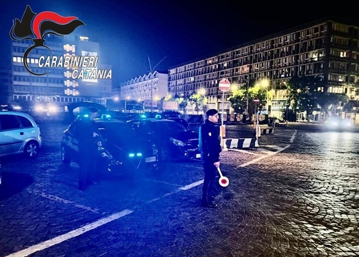 Catania, Carabinieri intensificano i controlli nel periodo natalizio