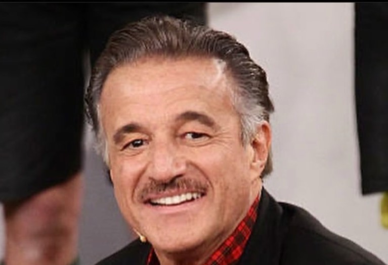 “Il vino abruzzese? Una m….”, De Sica fa arrabbiare il governatore Marsilio