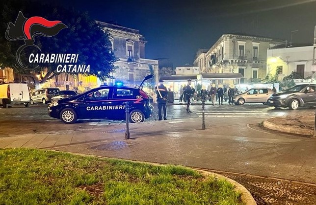 Catania, parcheggio “selvaggio” e alimenti in cattivo stato al ristorante: denunce e sanzioni