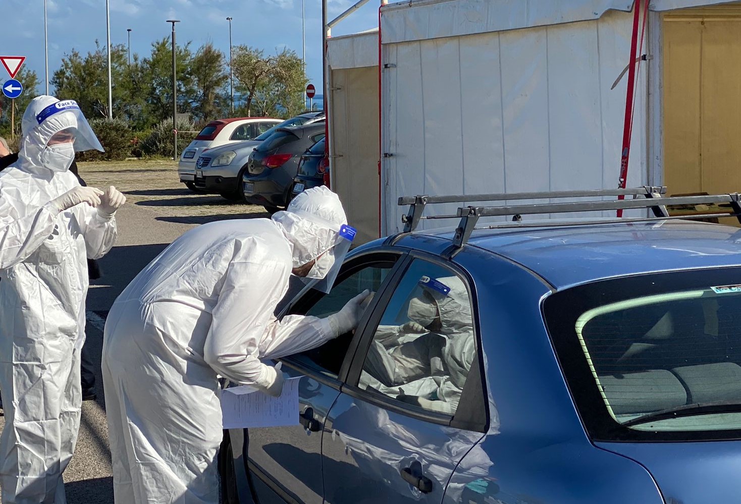Covid, hub Fiera Palermo non chiude più: a gennaio, vaccini e tamponi garantiti