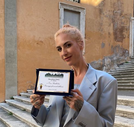 Chi è Ema Stokholma, dall’infanzia difficile alla pista di Ballando con le stelle