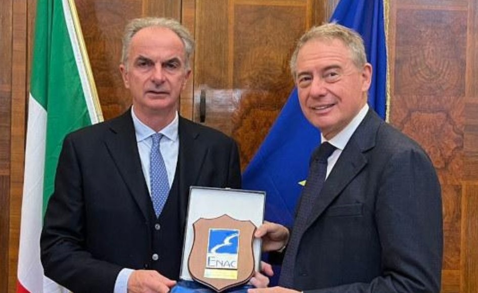 Aerospazio, Urso “Incontro con Enac su futuro comparto”