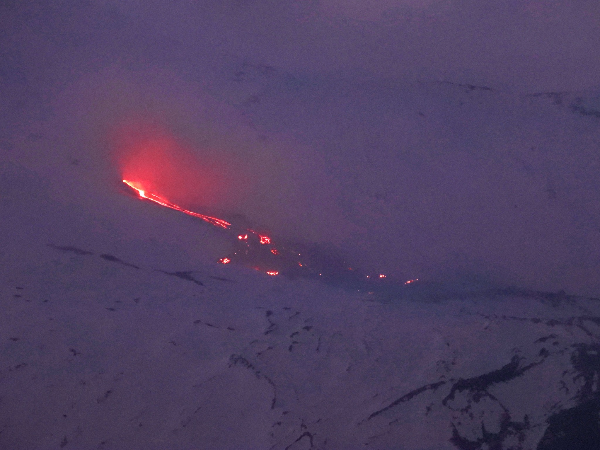 Si risveglia l’Etna, esplosione allo Stromboli: che succede in Sicilia tra eruzioni e maremoti Si risveglia l’Etna, esplosione allo Stromboli: che succede in Sicilia tra eruzioni e maremoti