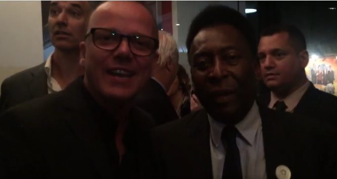 Quella volta che Gigi D’Alessio fa dire “Forza Napoli” a Pelé