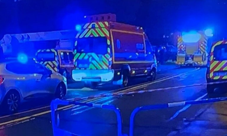 Mega incendio in edificio vicino Lione, 10 morti tra cui 5 bambini