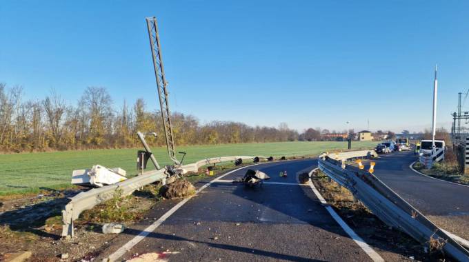 Schianto con 3 morti ad Alessandria, conducente arrestato per omicidio stradale aggravato