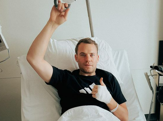 Germania, stagione finita per Neuer: si rompe  gamba sciando