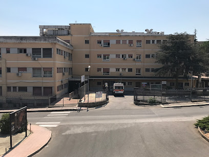 Fa 50 km da Alimena a San Cataldo per un’ecografia: ma trova il reparto chiuso