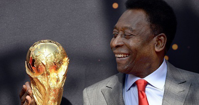 Brasile, Pelè non parla più: la famiglia al suo capezzale