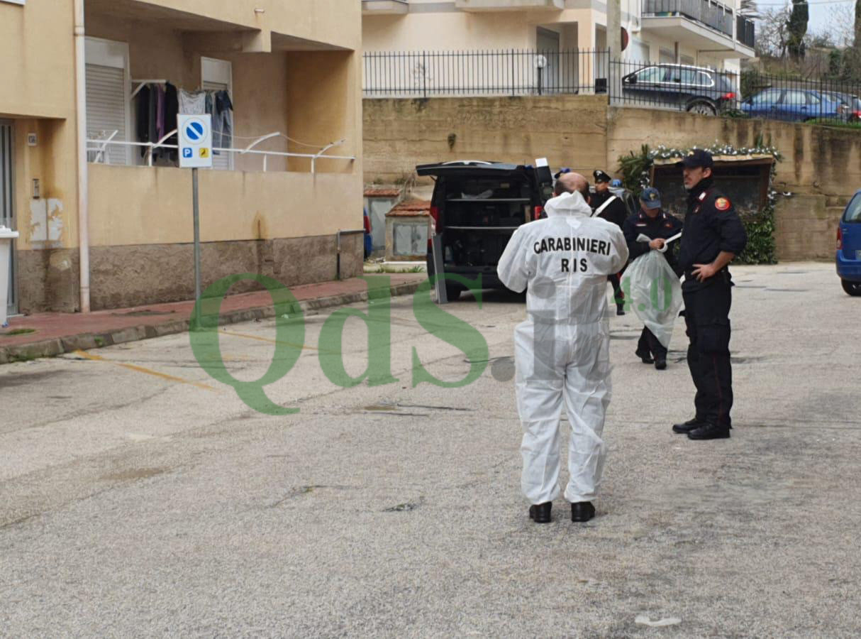 Racalmuto, chi è l’uomo fermato per l’omicidio dei genitori: droga e violenze nel suo passato