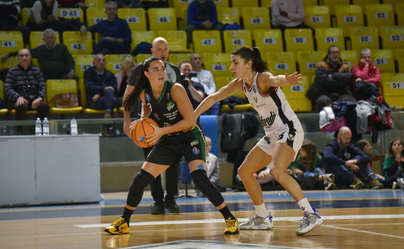 Basket Ragusa: prima vittoria in casa per la Passalacqua
