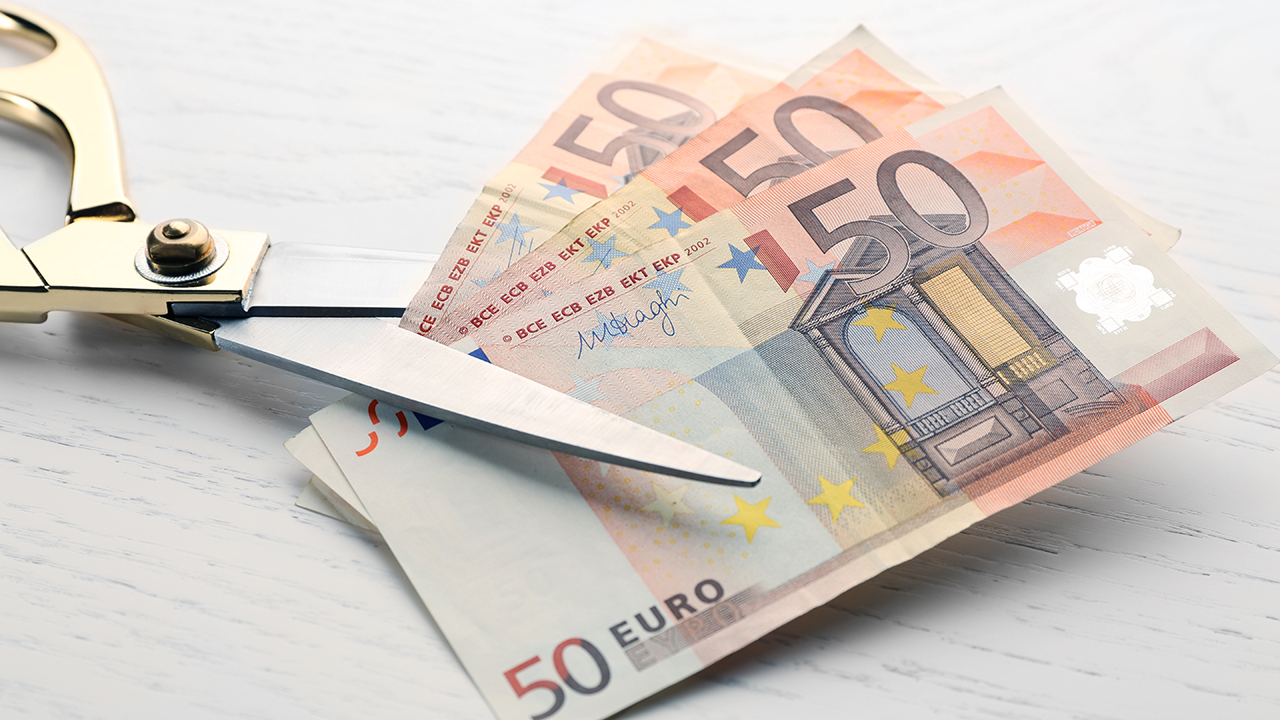 In Italia salari ingabbiati da 30 anni. Pensionati tutelati, lavoratori fregati