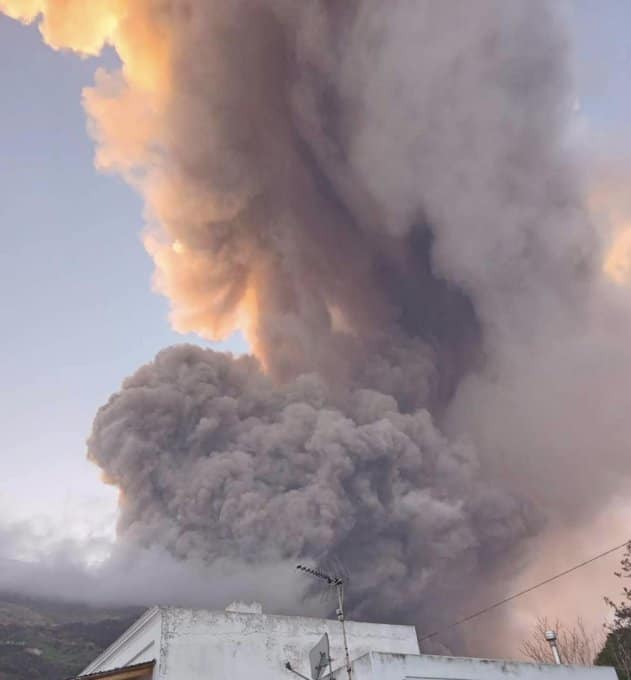 Eolie, sisma ed eruzione dello Stromboli collegati? La risposta dell’esperto Ingv