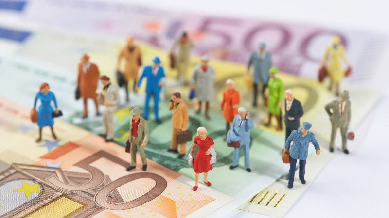 Il Sud esiste, meno male. Da 100 euro investiti qui, benefici all’Italia per 500 Il Sud esiste, meno male. Da 100 euro investiti qui, benefici all’Italia per 500