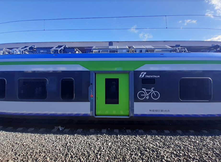 Arriva il primo treno Blues, l’Ad di Trenitalia Corradi: “Grande passo tecnologico in Sicilia”