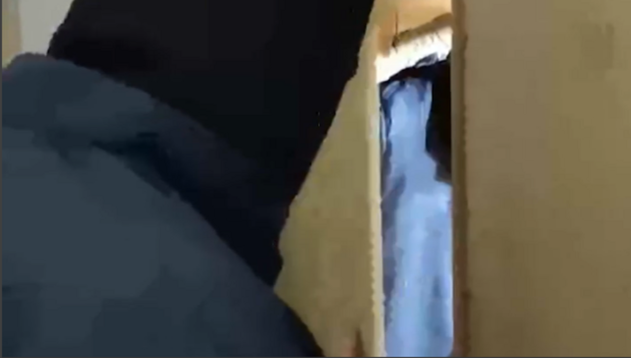 Dentro il bunker di Matteo Messina Denaro: le immagini della stanza segreta del boss – Foto e Video Dentro il bunker di Matteo Messina Denaro: le immagini della stanza segreta del boss – Foto e Video