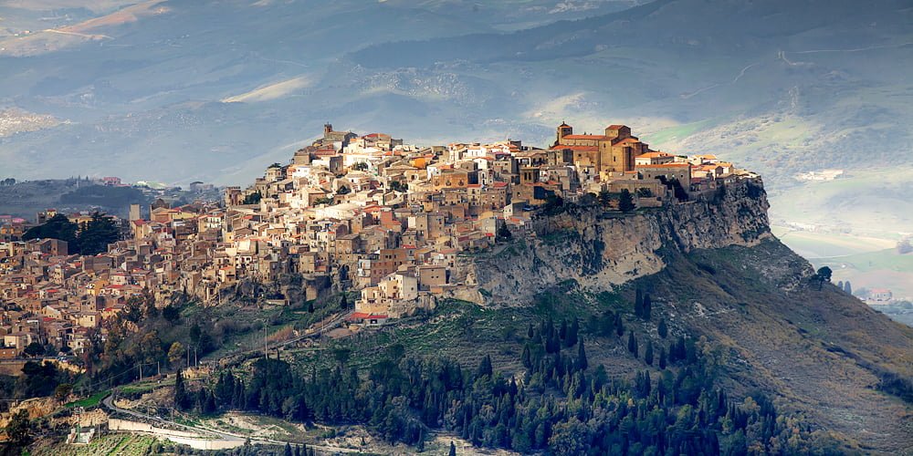 Calascibetta: il teatro nel cuore della cultura