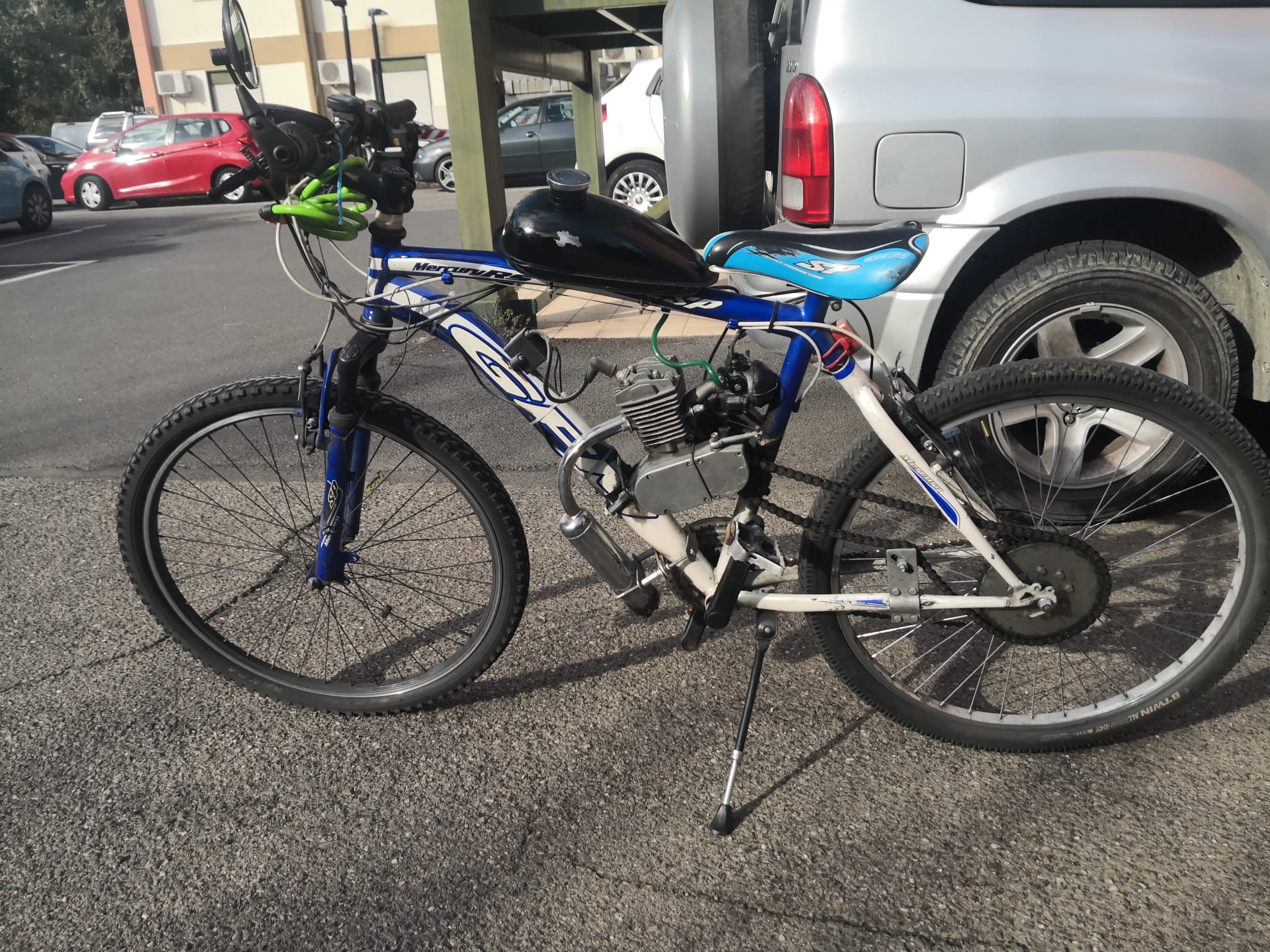 Acireale, la Municipale sequestra bicicletta: era stata dotata di motore a scoppio