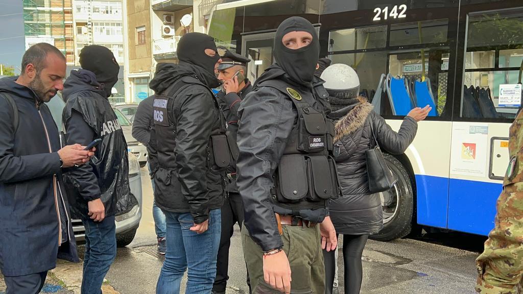 “Bravi”, la Sicilia che gioisce all’arresto di Matteo Messina Denaro – VIDEO e FOTO