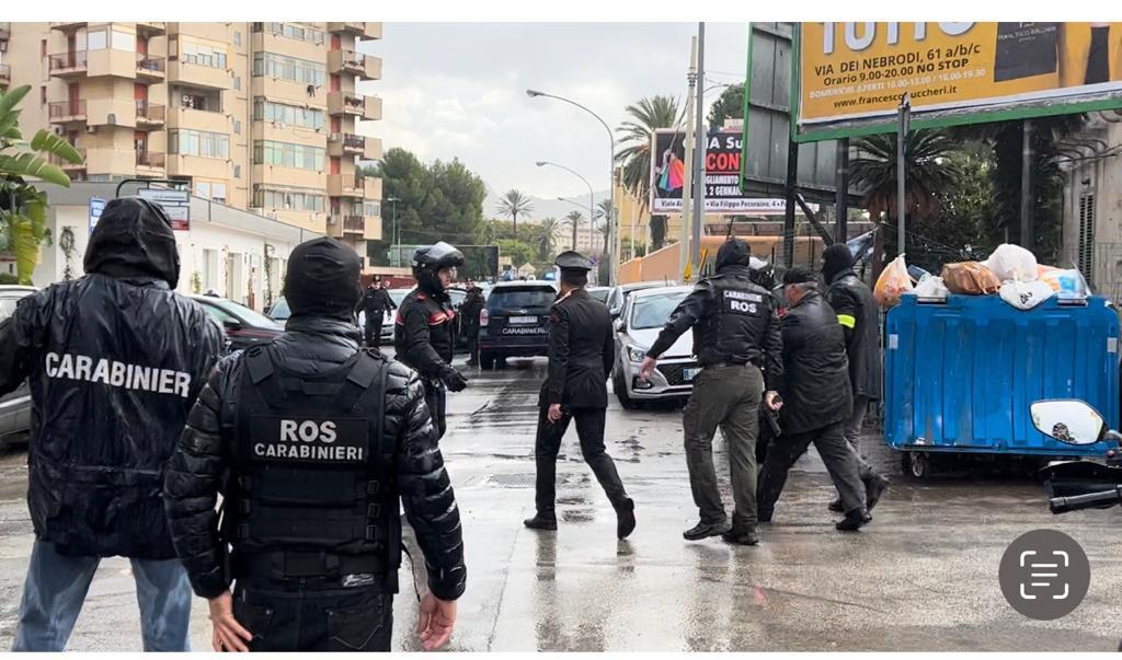 “Bravi”, la Sicilia che gioisce all’arresto di Matteo Messina Denaro – VIDEO e FOTO