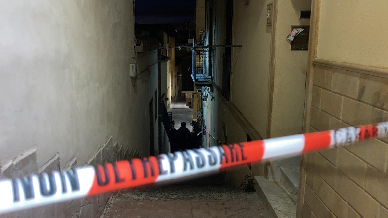 Shock ad Agrigento, cinese morto dopo coltellata al cuore: disposta l’autopsia – FOTO e VIDEO Shock ad Agrigento, cinese morto dopo coltellata al cuore: disposta l’autopsia – FOTO e VIDEO