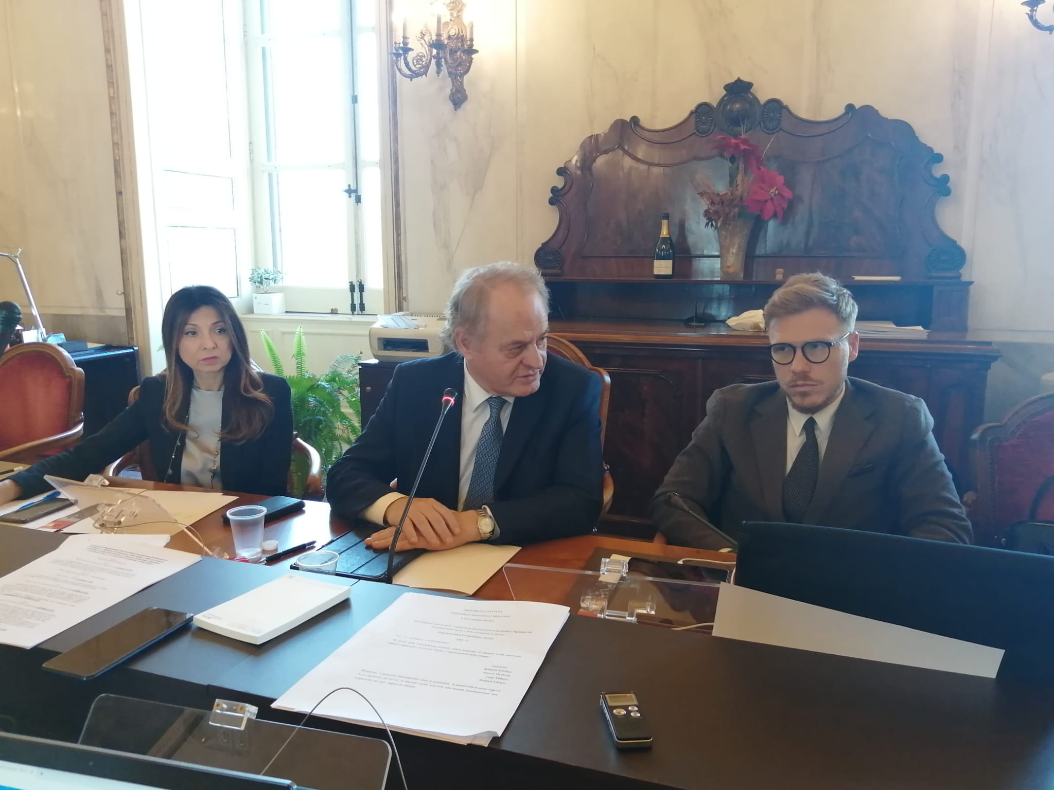 Galleria foto 'Commissione Antimafia, nuovo regolamento: “Staremo col fiato sul collo della Regione”' - foto 4