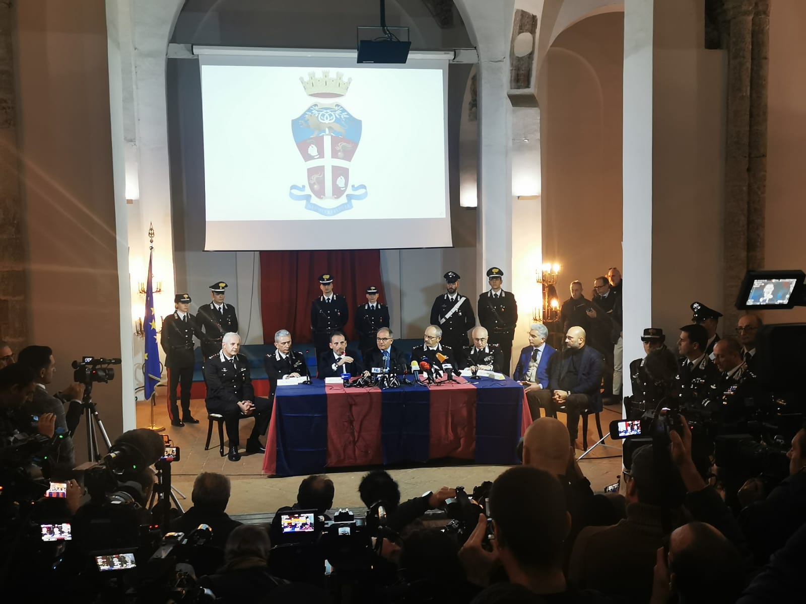 L’orologio di lusso da 35 mila euro e gli occhiali: ecco come i carabinieri hanno trovato Messina Denaro L’orologio di lusso da 35 mila euro e gli occhiali: ecco come i carabinieri hanno trovato Messina Denaro