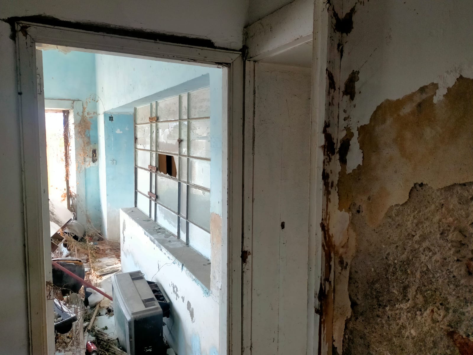 Ex Sanderson, da gloriosa azienda a “campo di veleni” a cielo aperto – FOTO